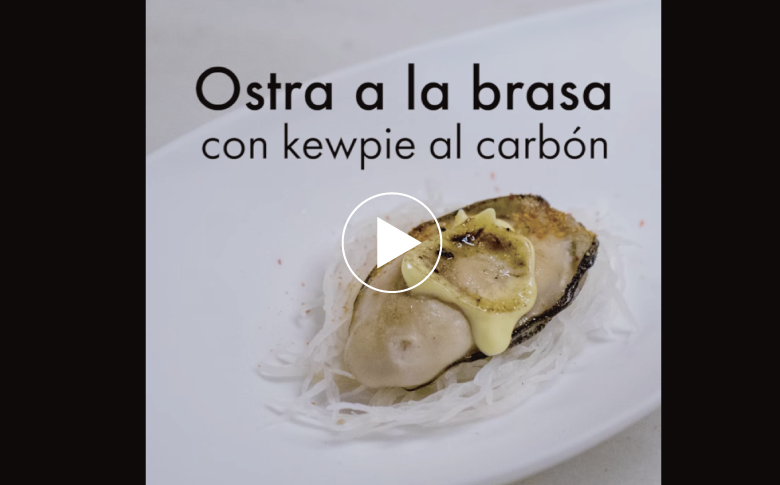 Vamos a estrenar el video de la receta original del Koyshunka, con una estrella de Michelín,Barcelona. <br />Hideki Matsuhisa, el chef-propietario del local, nos enseña su receta con mahonesa japonesa kewpie.